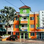 Hotel La Casa Del Turista